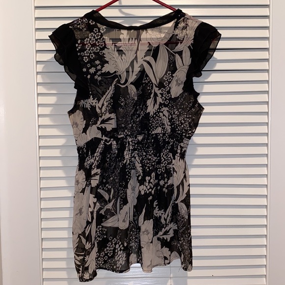 🌻Papaya- Black & White Mesh Babydoll Floral Top M - Picture 2 of 4